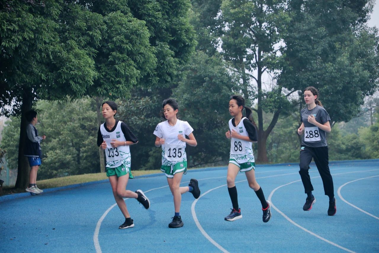 UISG Cross Country Team Been Crowned ACAMIS Champions (Nov 2023)
