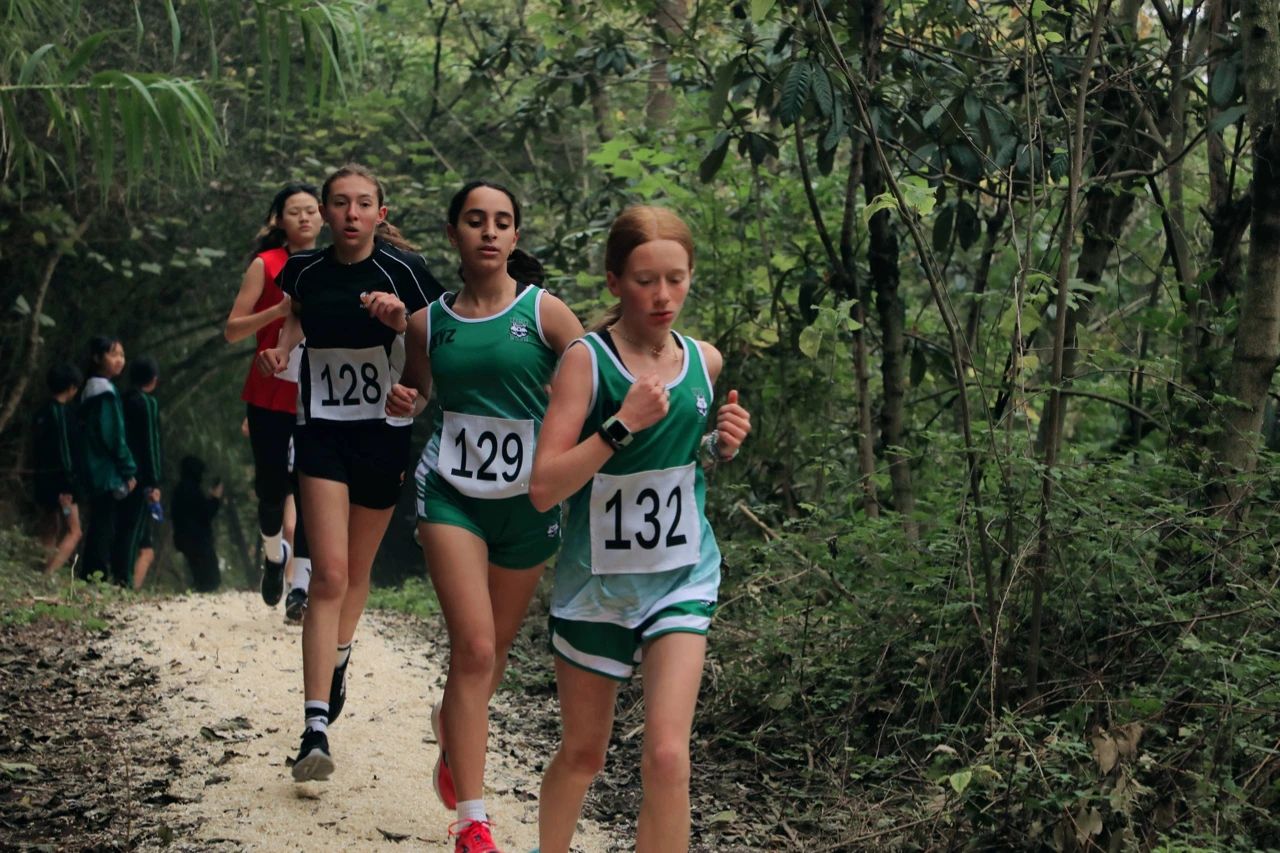 UISG Cross Country Team Been Crowned ACAMIS Champions (Nov 2023)