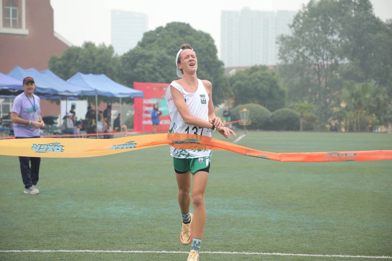 UISG Cross Country Team Been Crowned ACAMIS Champions (Nov 2023)