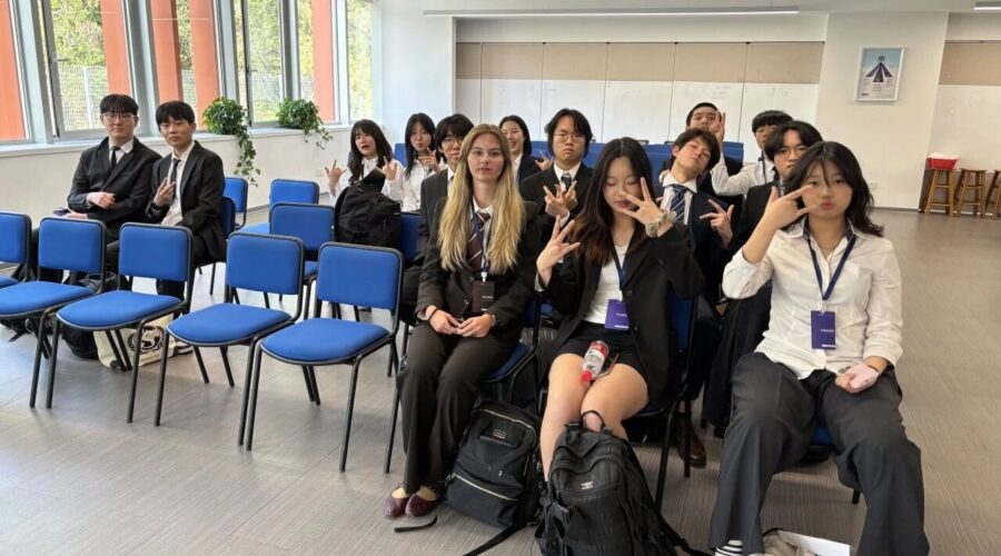 A Best Delegate Award, and a Lesson That Matters More I 在模联，我们学会了“听”见世界